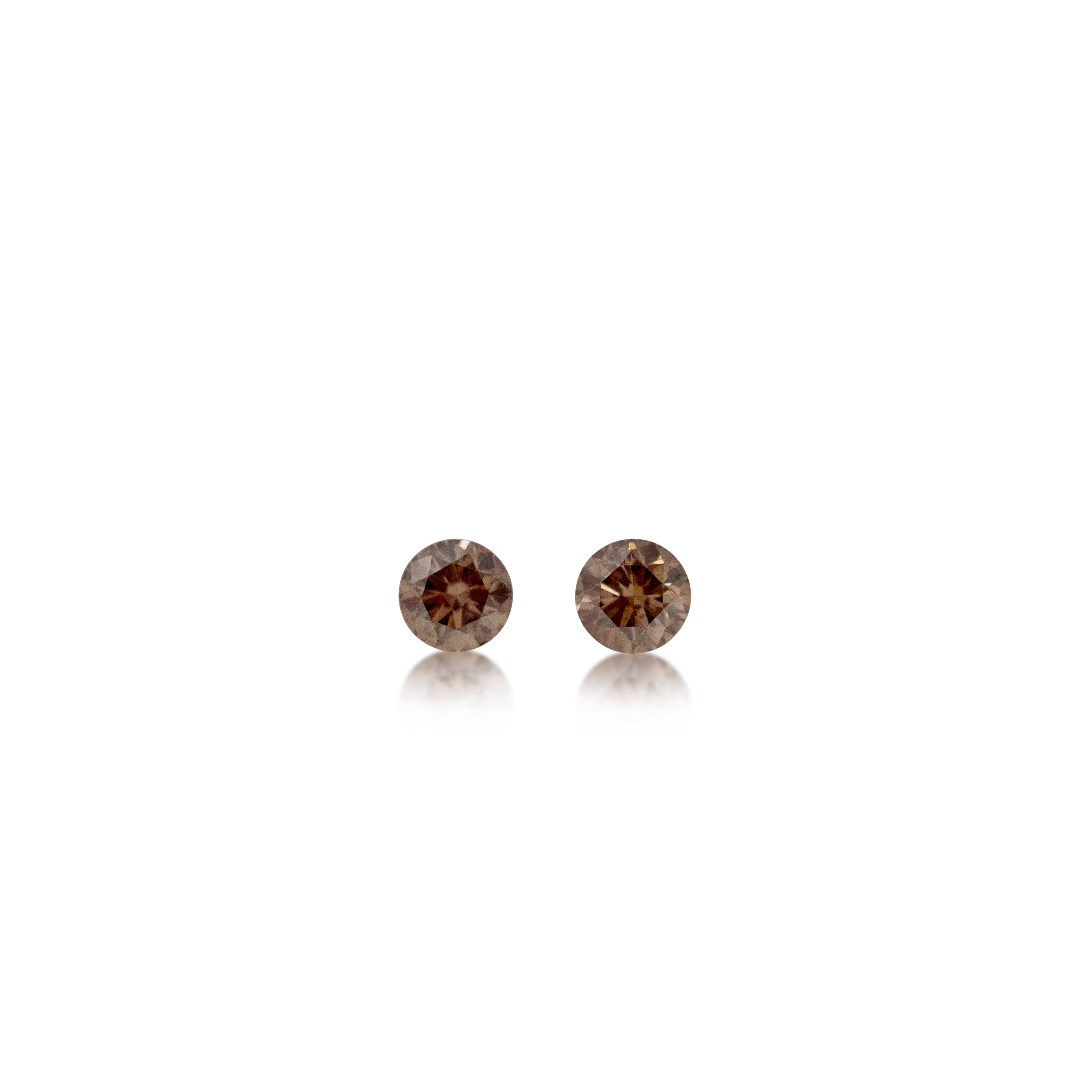 2 = 0.22 cts Argyle Champagne C5 Round Brilliant Cut