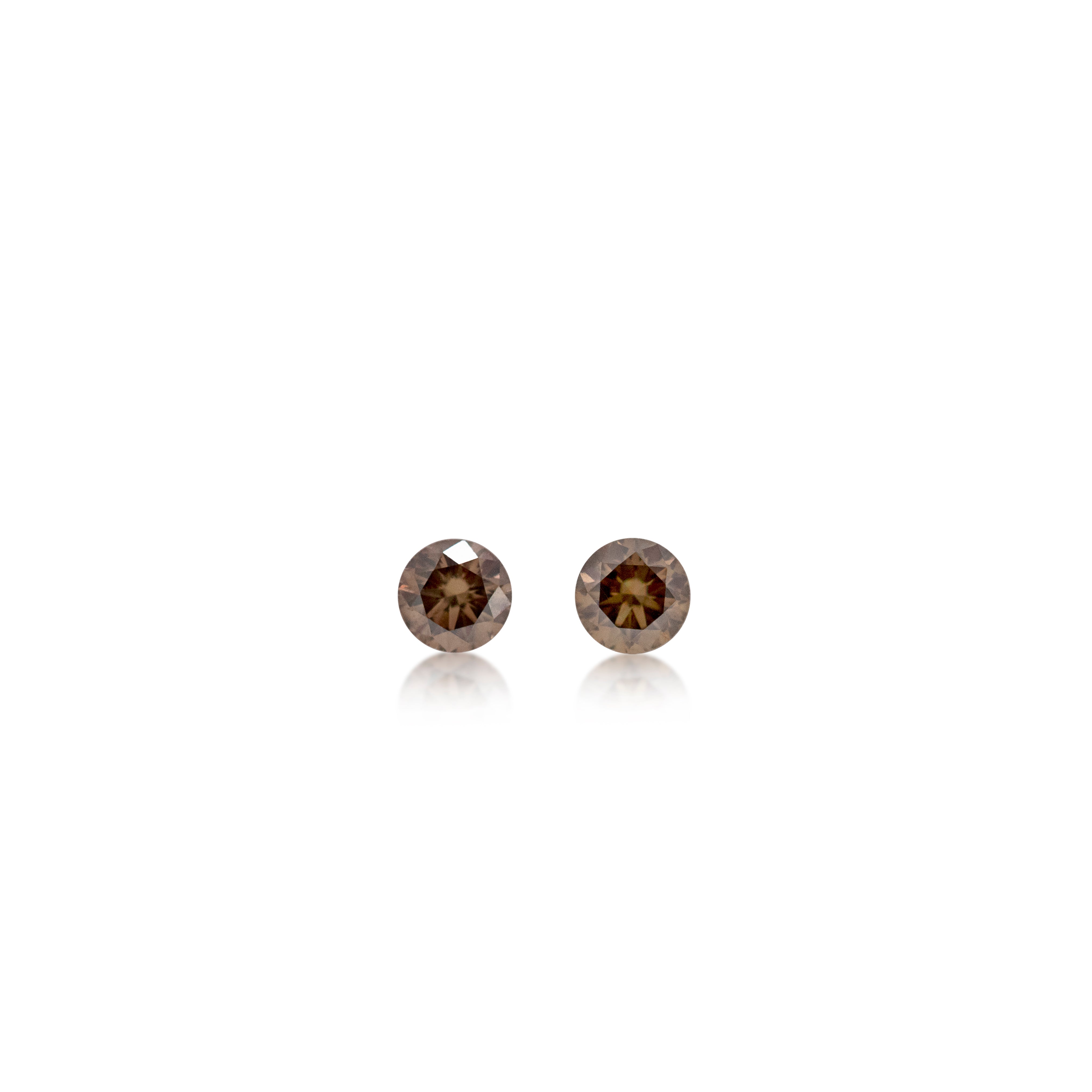 2 = 0.25 cts Argyle Champagne C6 Round Brilliant Cut