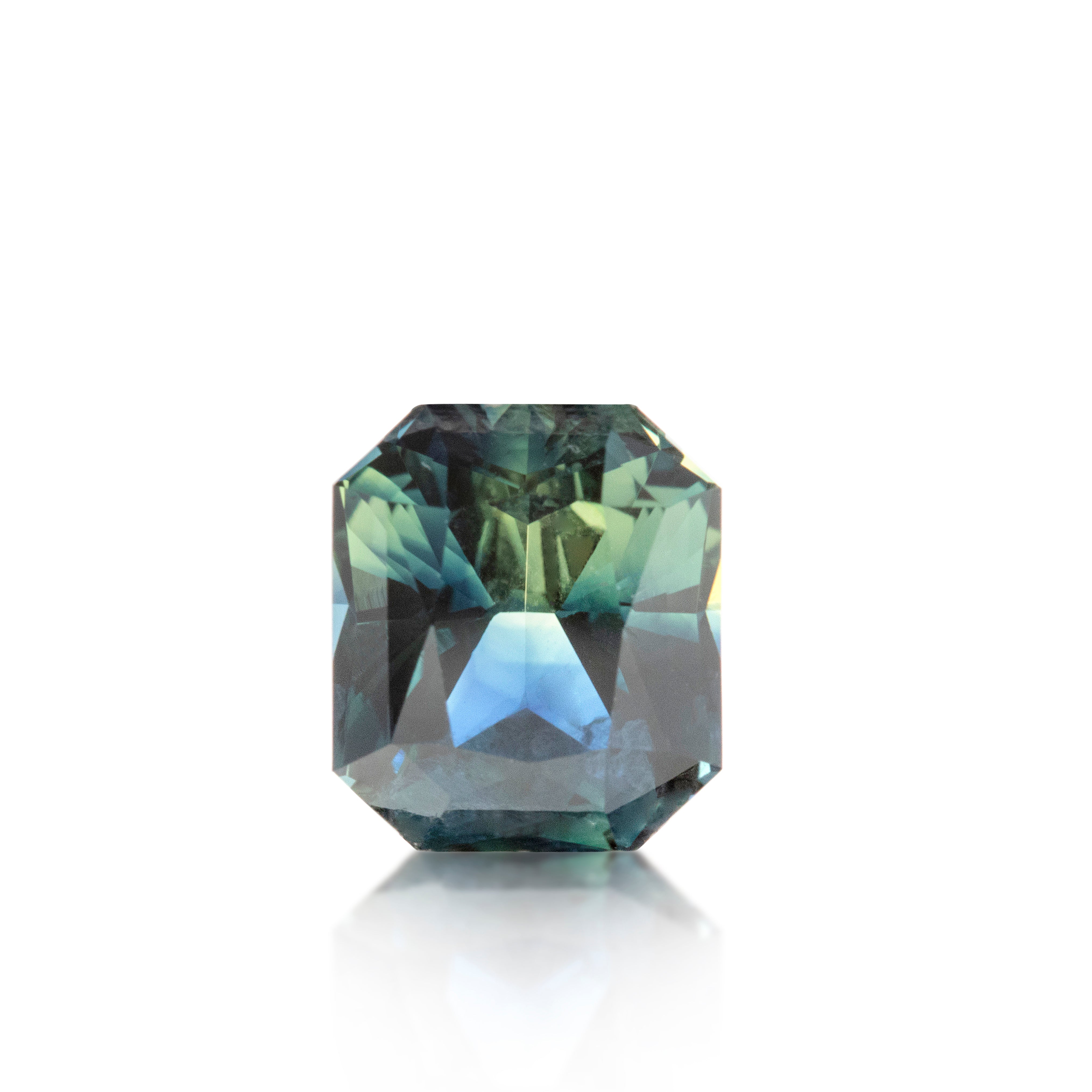 Australian Sapphire — 2.98 cts Radiant | Parti Sapphire