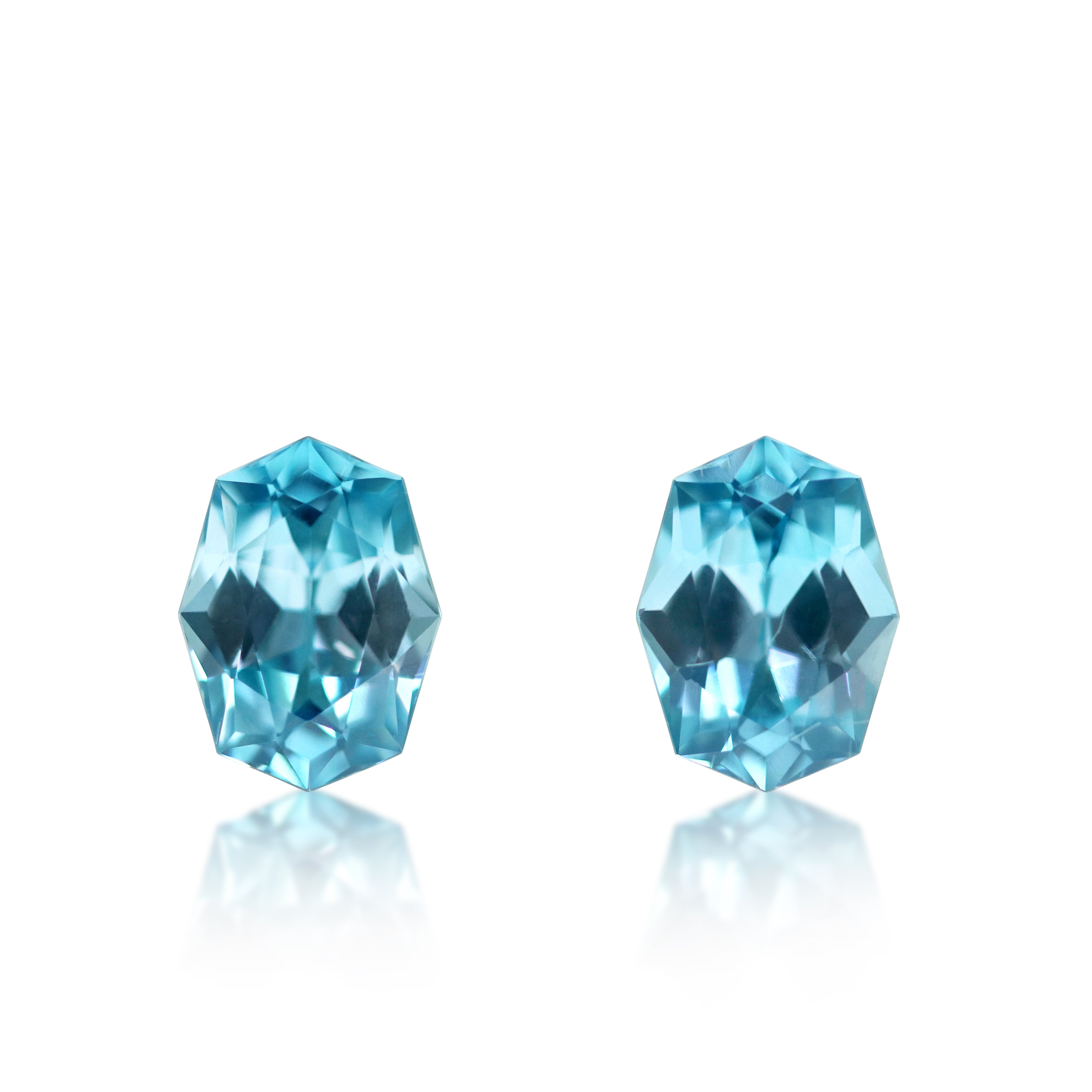 2 = 3.63 cts Blue Zircon Fancy Cut