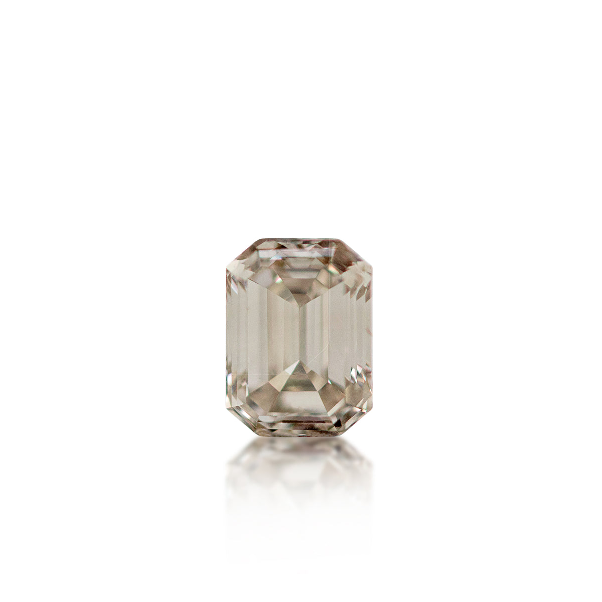 Argyle Australian Champagne Diamond — 0.28 ct Emerald | C2 - Light Champagne