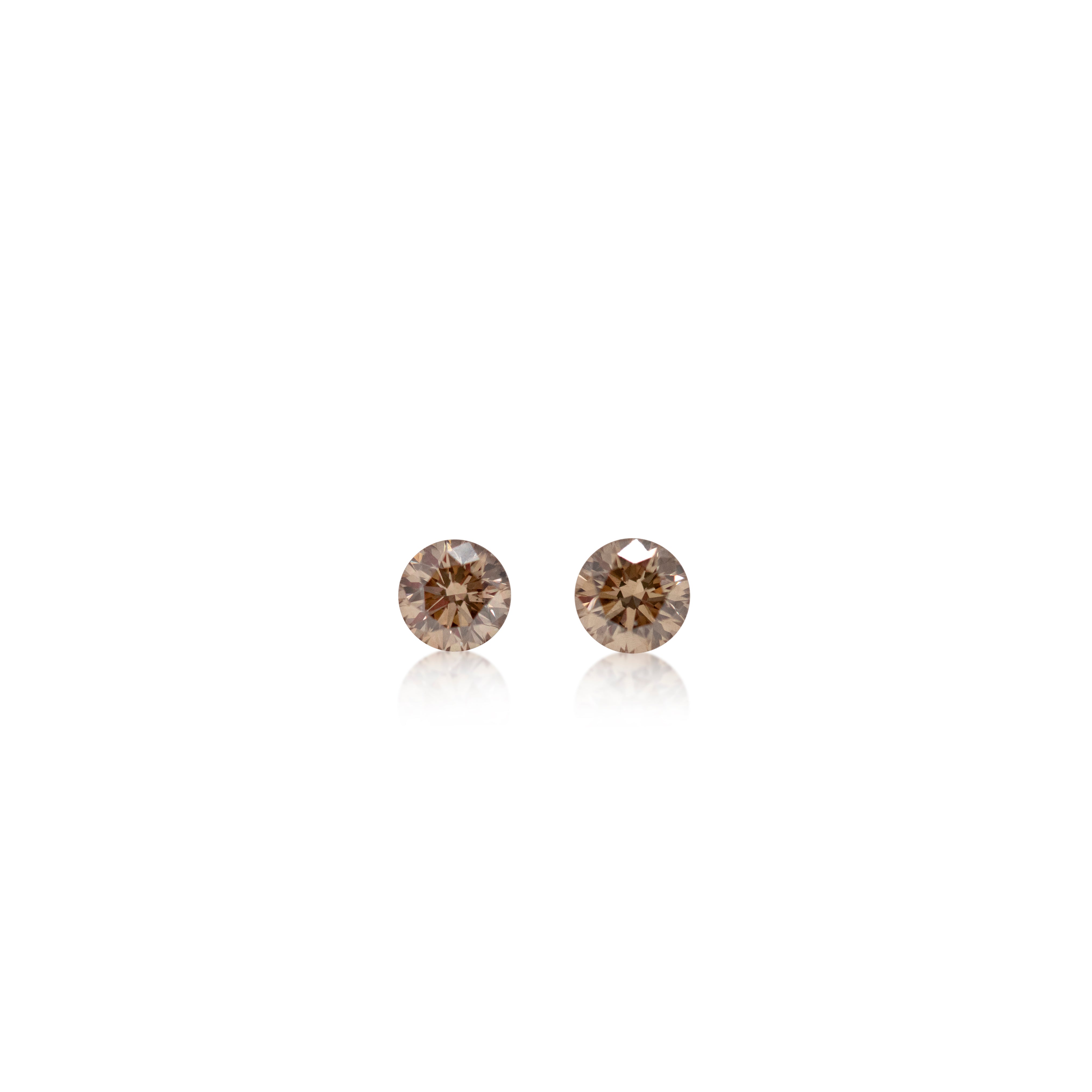 2 = 0.65 cts Argyle Champagne C4 Round Brilliant Cut