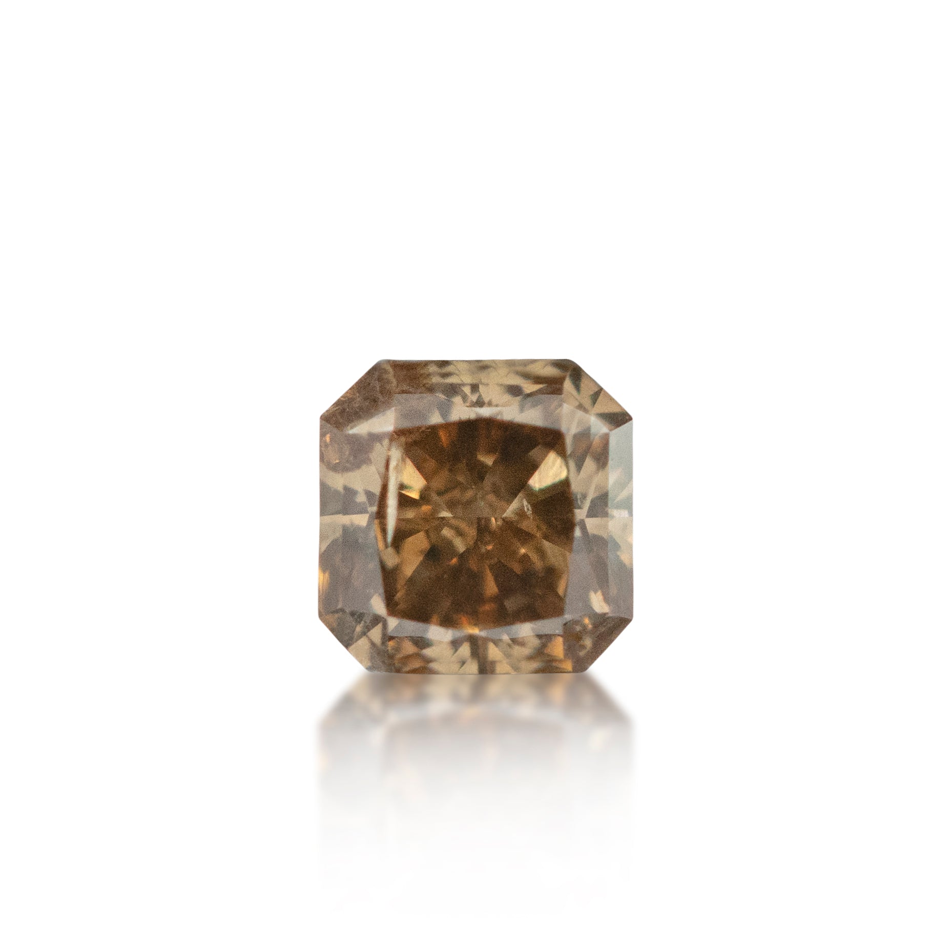0.45ct Argyle Champagne Radiant Cut C4