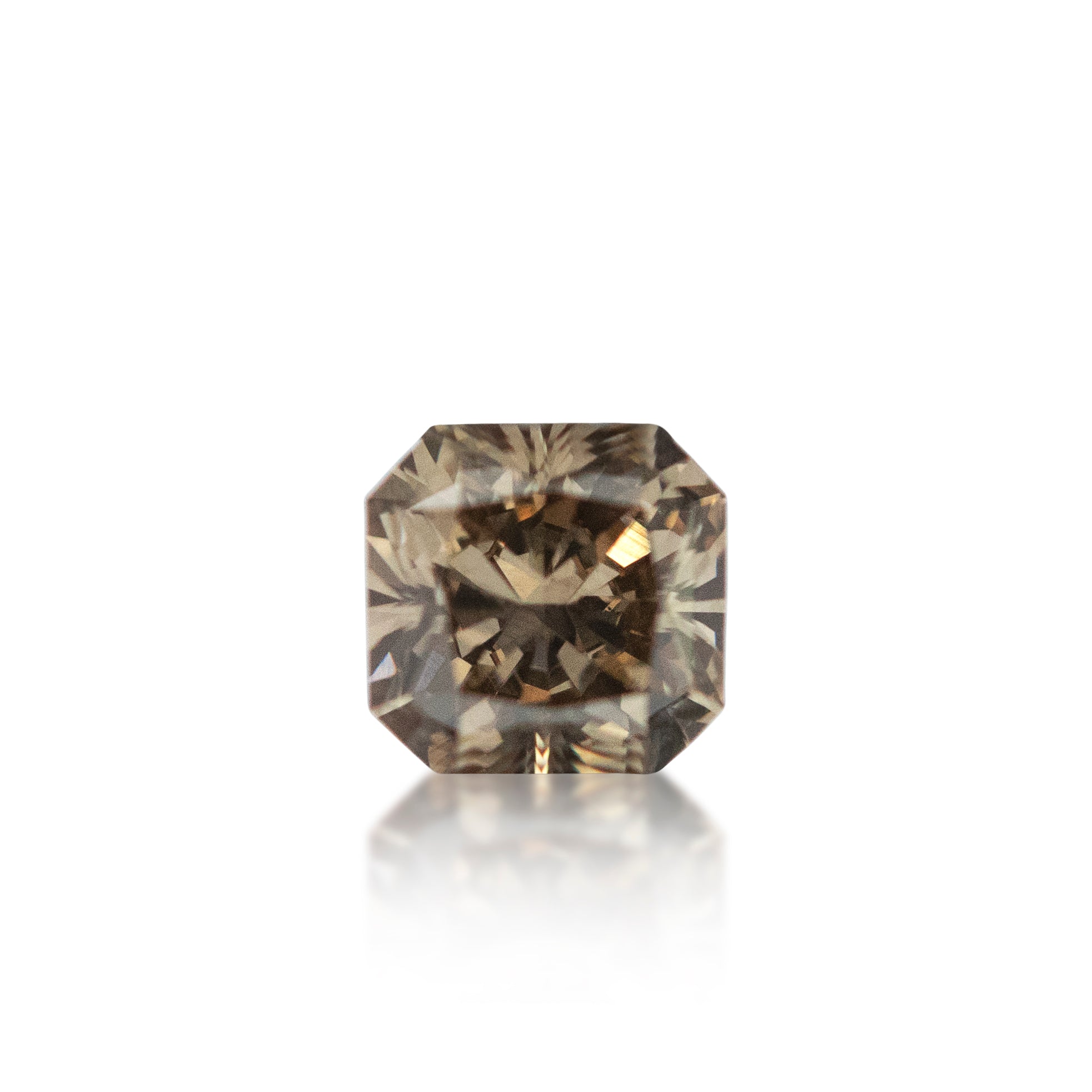 0.58ct Argyle Champagne Radiant Cut C4