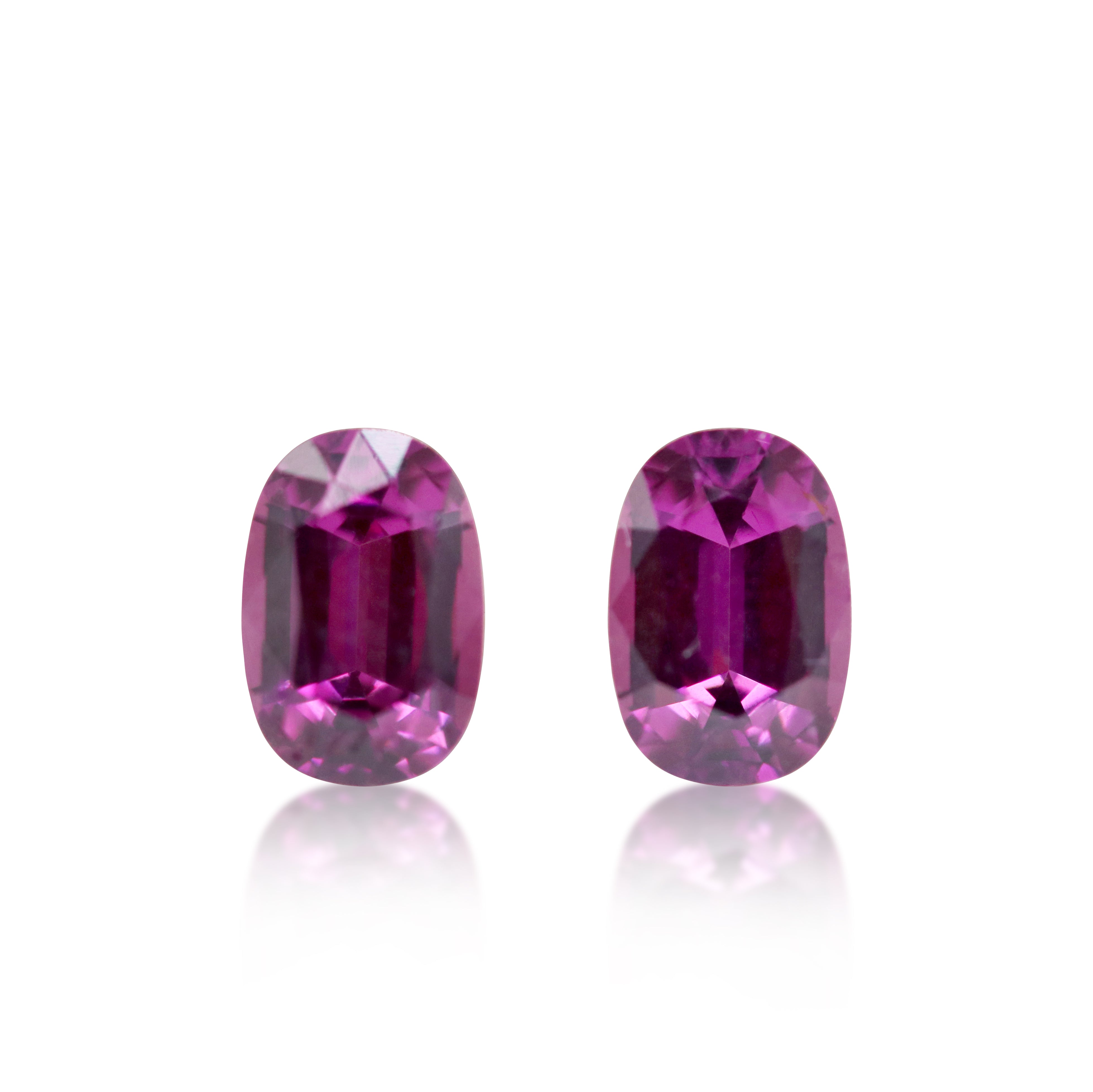 2 = 1.99 ct Rhodolite Garnet Oval
