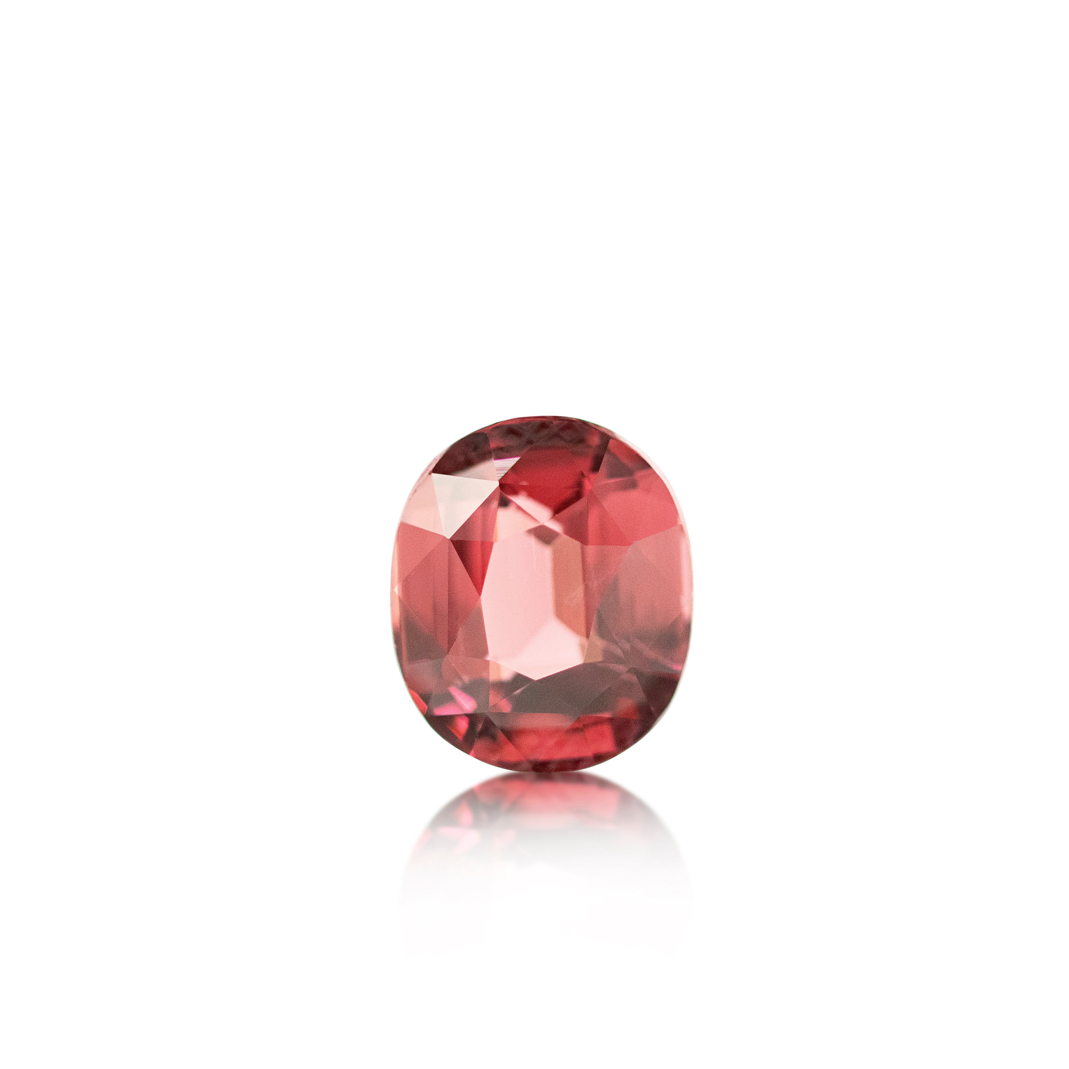 3.54 ct Pinkish Red garnet Oval Cut